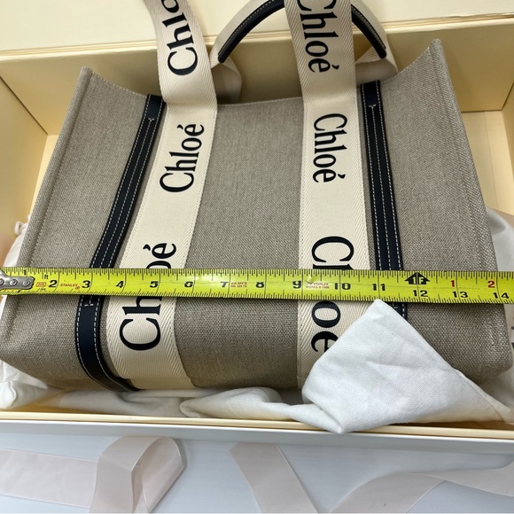 Chloe Woody medium tote - Picture 3 of 12